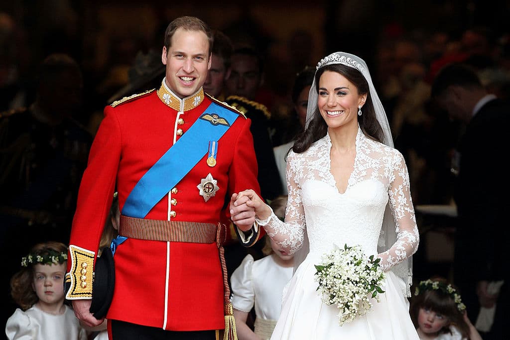El 
<b>29 de abril de 2011</b>, el príncipe William y Kate Middleton, contrajeron matrimonio en la Abadía de Westminster en Londres. El matrimonio es el segundo en la línea al trono británico. Miles de simpatizantes de todo el mundo también acudieron de forma masiva para presenciar el espectáculo y la pompa de la Boda Real.