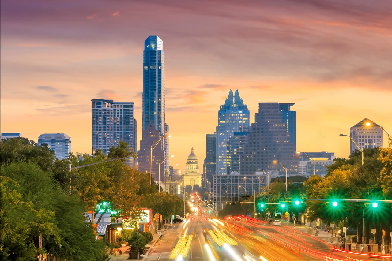 <b>7. Texas</b>
<br>
<br>
<b>Multa por exceso de velocidad:</b> $229
<br>
<br>En Texas, las multas por no respetar los límites también varían según la municipalidad en donde se cometa la infracción. Houston cobra $229, mientras que en Dallas la multa baja a $122.