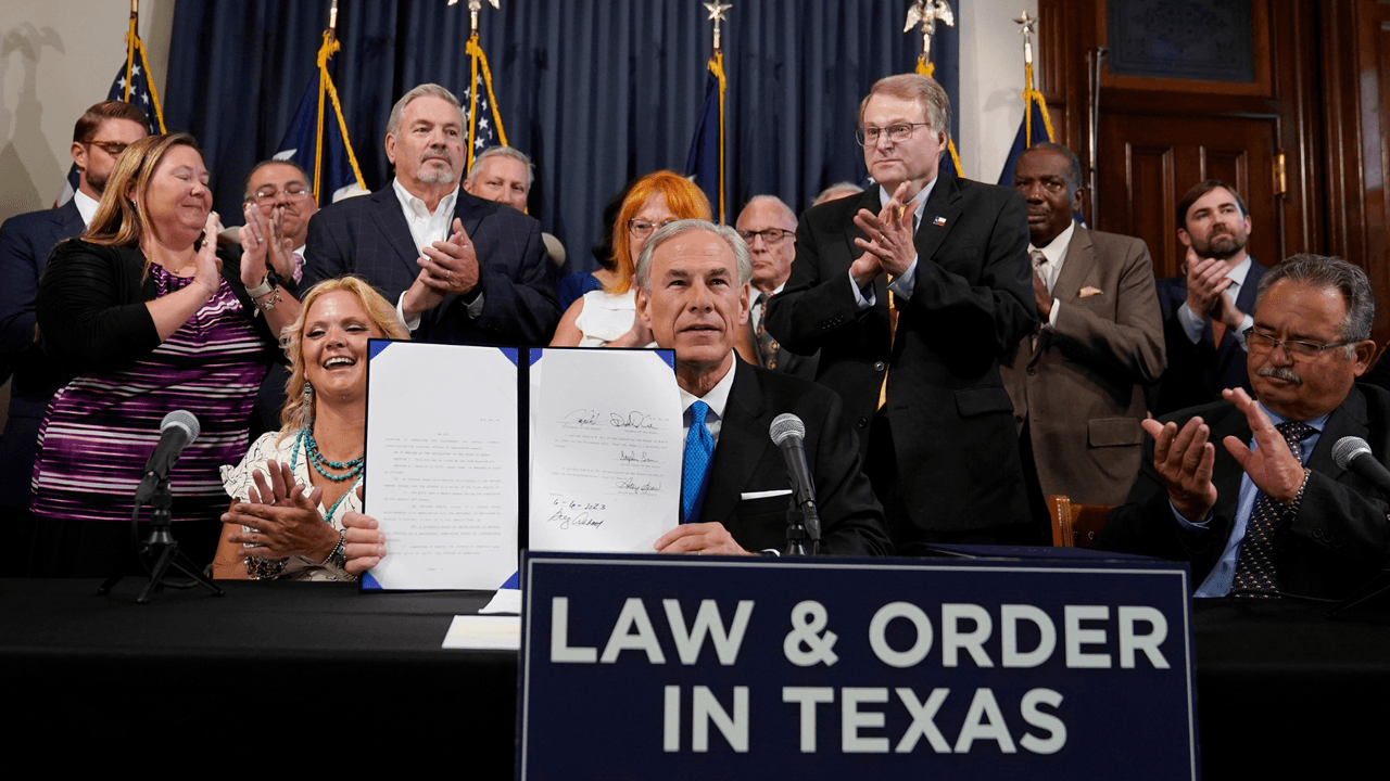 Estas son las nuevas leyes en Texas firmadas por el Gobernador Greg Abbott y que entran en vigor en septiembre