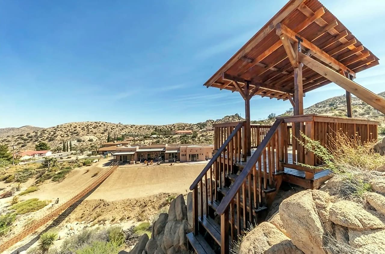 Desde ahí se puede admirar una vista de 360 grados del paisaje del desierto.