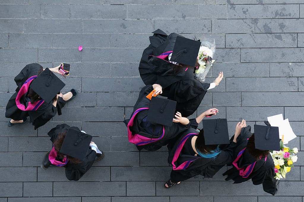 Eliminar el álgebra y el inglés como requisitos para la graduación: ¿Qué cambios trae la propuesta de Reforma Educativa en Florida? 