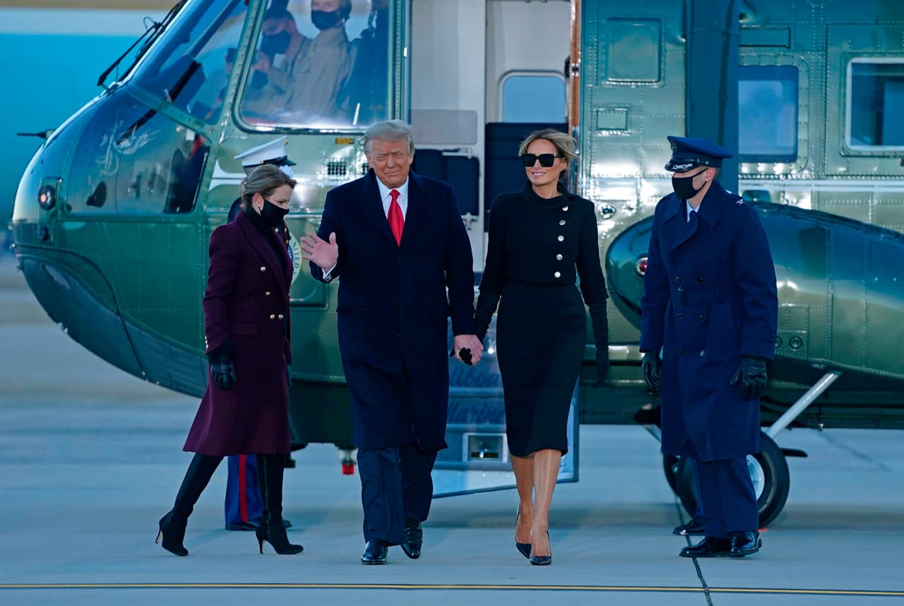El reporte agrega que las bajas calificaciones de Melania preceden a su tiempo en la Casa Blanca, y señalan: "Parece que el simple hecho de estar asociada con su esposo ha tenido un impacto negativo sobre su popularidad".