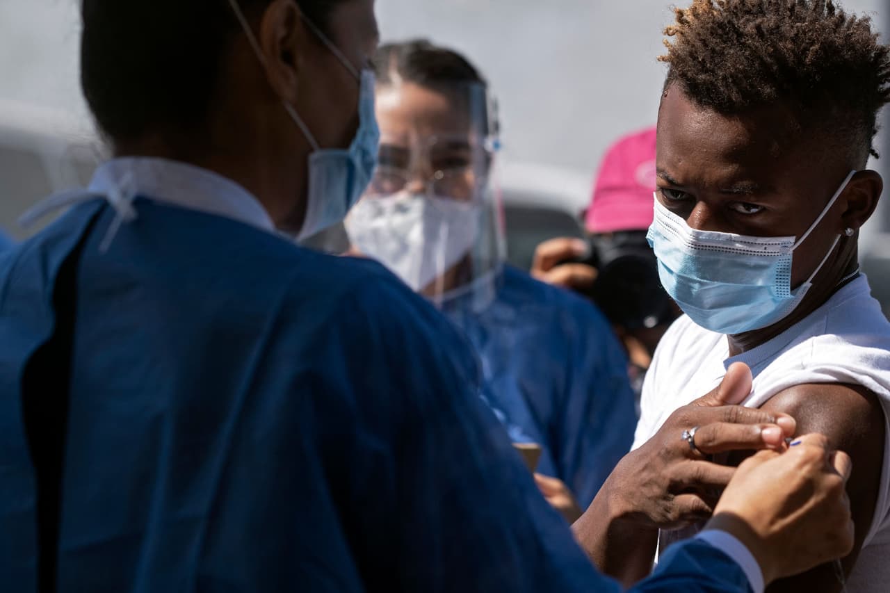 <a href="https://www.univision.com/temas/mexico-city">México</a> tiene un plan específico de vacunación de los municipios del norte del país para reabrir cuanto antes la 
<a href="https://www.univision.com/temas/frontera-eeuu-mexico">frontera con Estados Unidos</a>, parcialmente cerrada desde marzo de 2020.