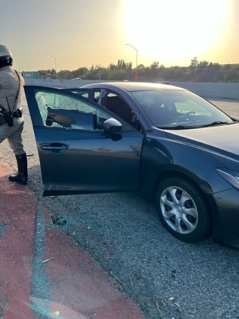 El vehículo de la madre del menor ahora lo tiene la policía como evidencia y está preocupada por los gastos que le pueden llegar tras este incidente tanto del hospital como de los pagos del carro.