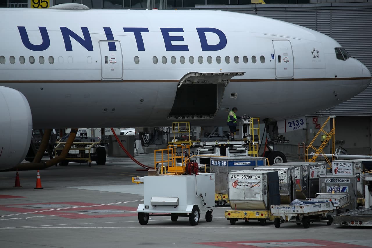 <b>8. United Airlines:</b> Tuvo malos resultados en cuanto a demoras, vuelos cancelados y manejo de equipaje.frontier
<br>frontierfffff