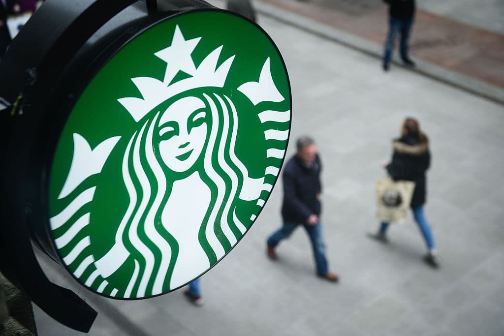 Si bien Starbucks se ha opuesto al esfuerzo de sindicalización, la empresa insiste en que los cierres no estan relacionados con la campaña de los trabajadores. 
<br>
