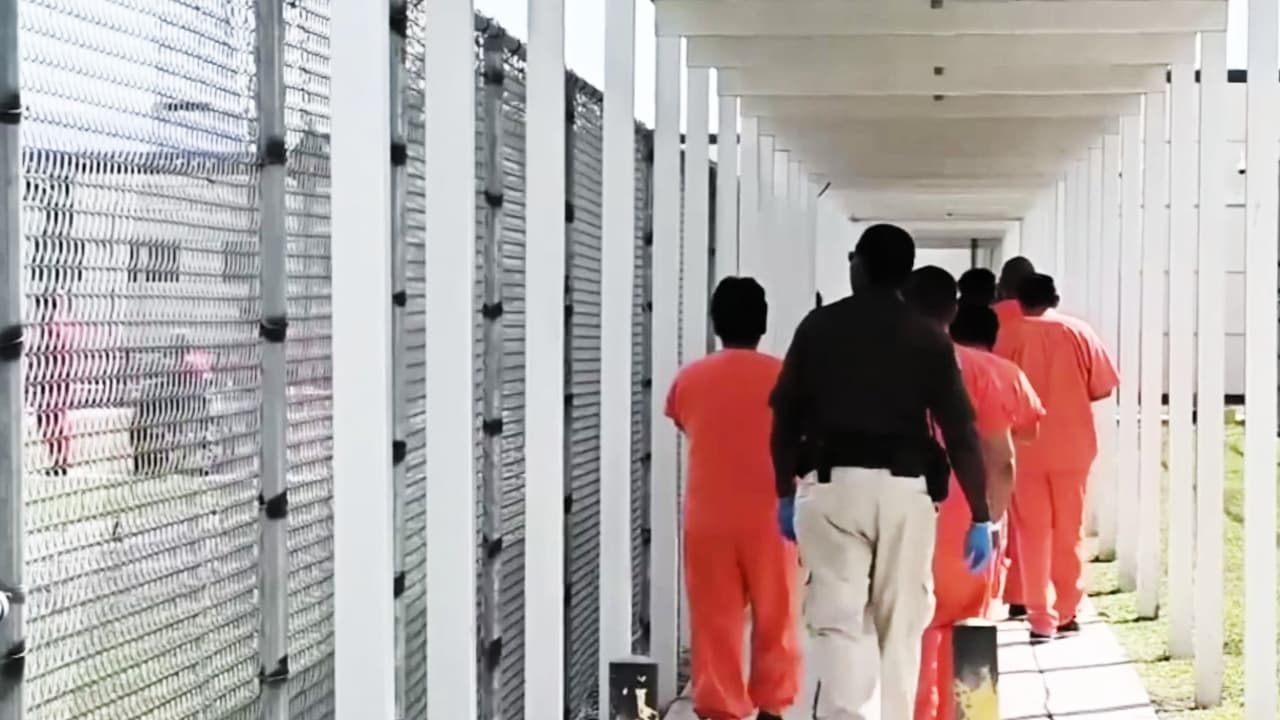 Regla Matter of Q. Li deja sin opción de fianza a inmigrantes detenidos: esto es lo que debes saber