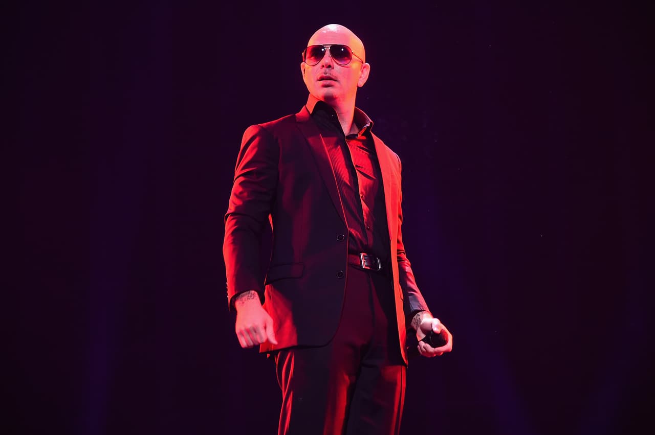 Pitbull es considerado como uno de los hombres más guapos de cabeza calva.