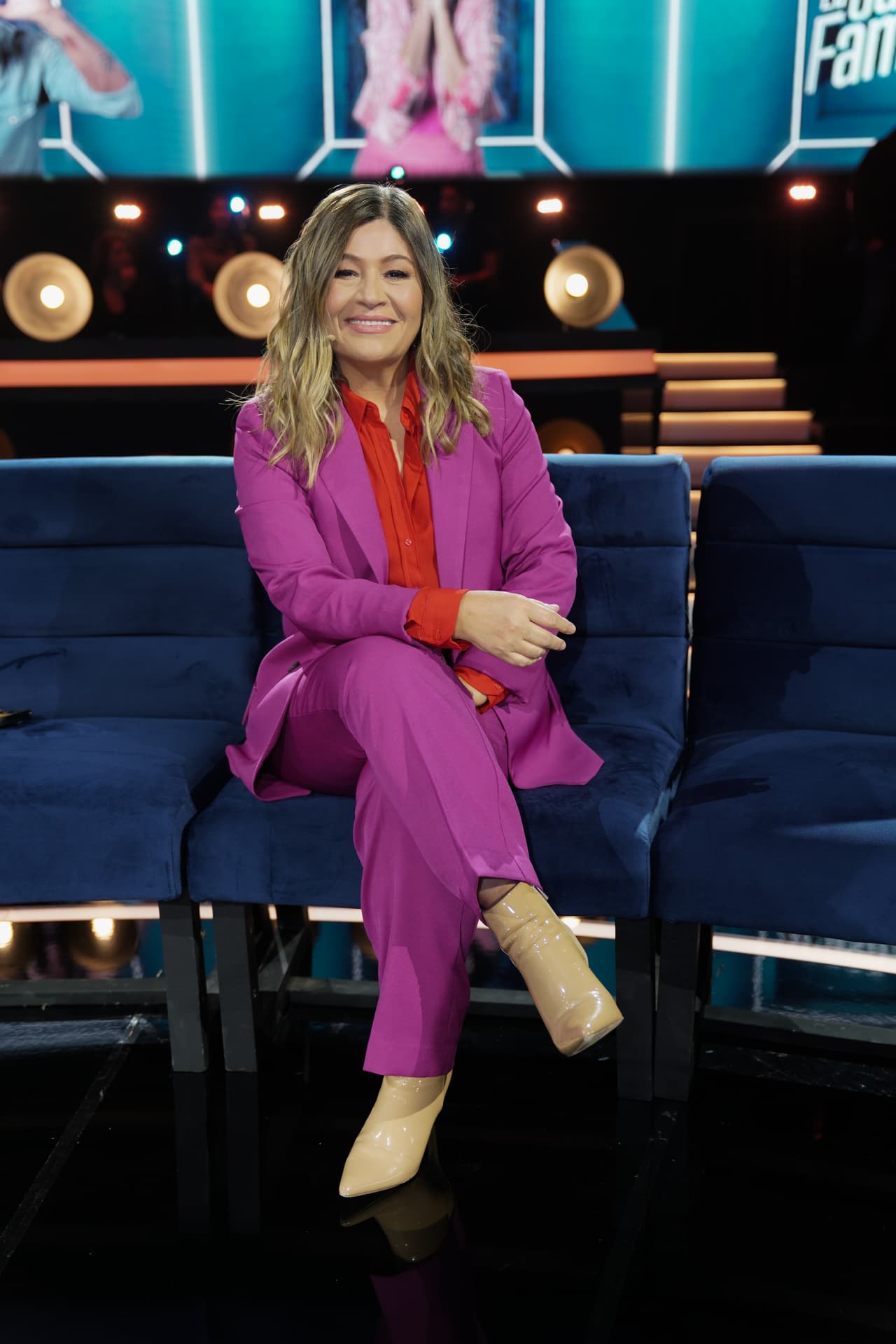 Martha Figueroa muy sonriente en la quinta eliminación, donde su amigo Paul Stanley dijo adiós a la competencia.