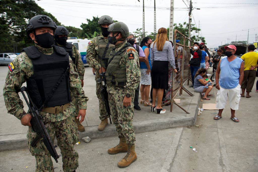 En lo que va de año, los motines carcelarios en Ecuador han dejado más de 250 reos muertos. En febrero, fallecieron 79 reclusos en 
<a href="https://www.univision.com/noticias/america-latina/carceles-ecuador-motines-masacres">amotinamientos simultáneos en cuatro cárceles</a> y el 28 de septiembre 119 personas murieron en este mismo centro penitenciario, Guayas 1. Otros hechos de violencia han causado más muertes.
