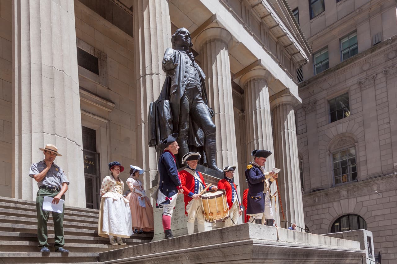 <h3 class="cms-H3-H3">5. Federal Hall National Memorial, Nueva York</h3>
<br>
<br>🏞️ 
<b>Cambio en las visitas de 2020 a 2021: </b>-66.8%
<br>
<br>🏞️ 
<b>Visitas en 2021: </b>4,583
<br>
<br>🏞️ 
<b>Visitas en 2020: </b>13,822
<br>