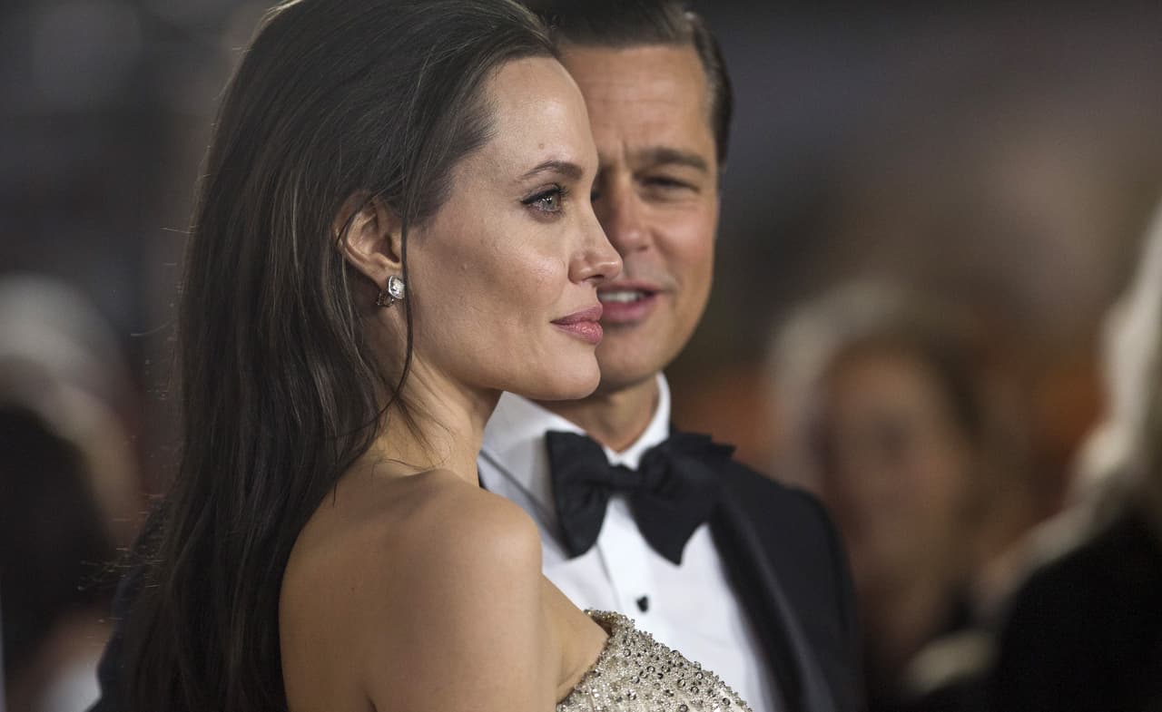 En agosto de 2020, el equipo legal de Jolie señaló que el juez no reveló las "relaciones comerciales y profesionales en curso" que tienen con el actor de 'Moneyball'.