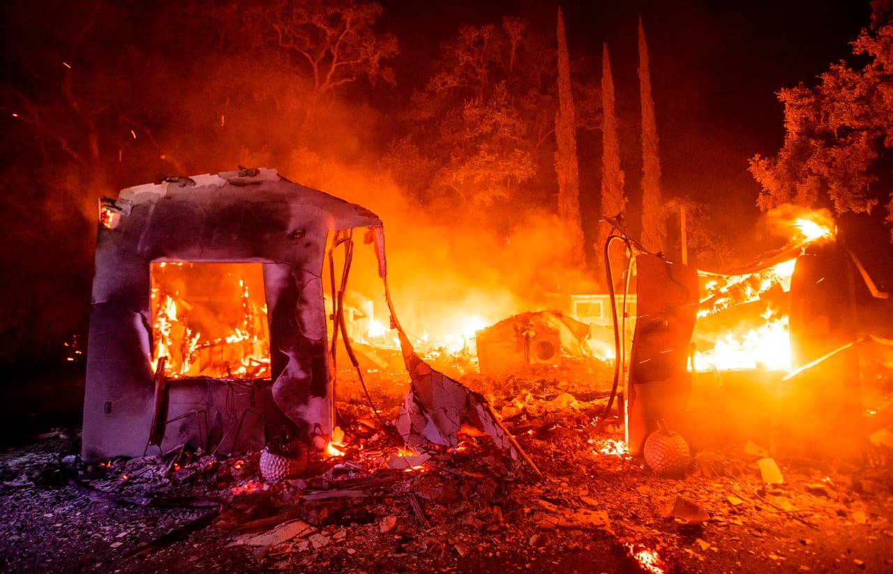 El incendio LNU Lightning Complex se ha convertido en el segundo más grande en la historia del estado, y en la mañana del sábado se había extendido por 314,207 acres en los condados de Napa, Lake, Solano y Sonoma.
