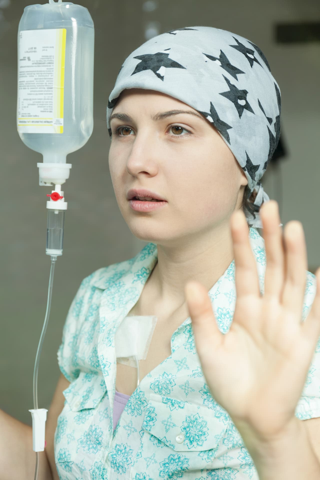 Actualmente está en curso un 
<a href="https://clinicaltrials.gov/ct2/show/NCT02308085">estudio</a> similar en Estados Unidos y otros países para determinar si es seguro que las sobrevivientes de cáncer de seno que desean quedar en estado puedan suspender los bloqueadores hormonales que deben tomar durante los cinco años siguientes al tratamiento.
