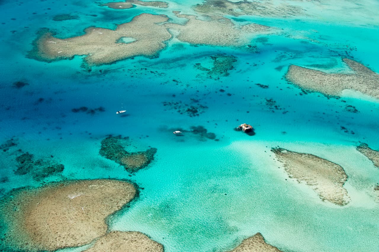 <h3 class="cms-H3-H3">10. Isla Yakuve, Fiji</h3>
<br>
<br>Las espectaculares playas de este sitio, bordeadas con arrecifes de coral y aguas cristalinas, son uno de los principales atractivos de la isla Yakuve, considerado como un auténtico escape de la civilización. 
<br>