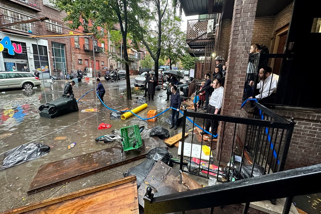 Ante lluvias intensas, la gobernadora Kathy Hochul emite declaraciones de emergencia para la ciudad de Nueva York y otras zonas. 
<br>