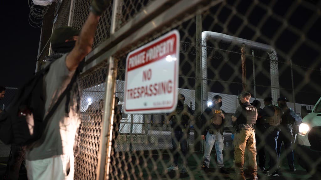 Capturan a dos de los cuatro inmigrantes que escaparon de un centro de detención de ICE en Newark 