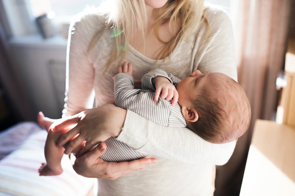 <h3 class="cms-H3-H3">Soñar con un bebé en brazos </h3>
<br>Suele interpretarse como la necesidad de protección. Indica que debes ser cauteloso a la hora de elegir nuevos caminos y así reconocer los peligros que te rodean. 
<br>