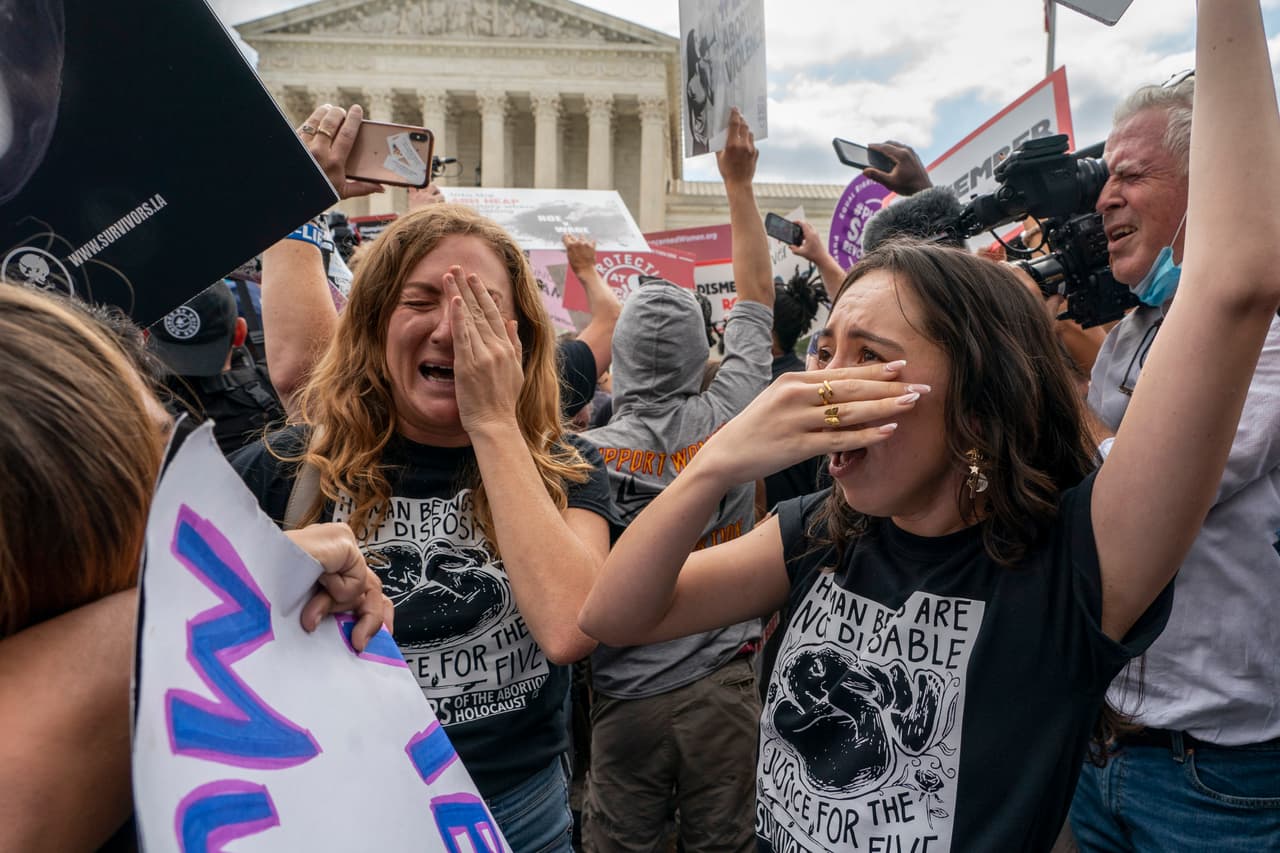 La Corte Suprema revierte el fallo Roe vs. Wade que por casi 50 años reconoció el derecho al aborto en EEUU
