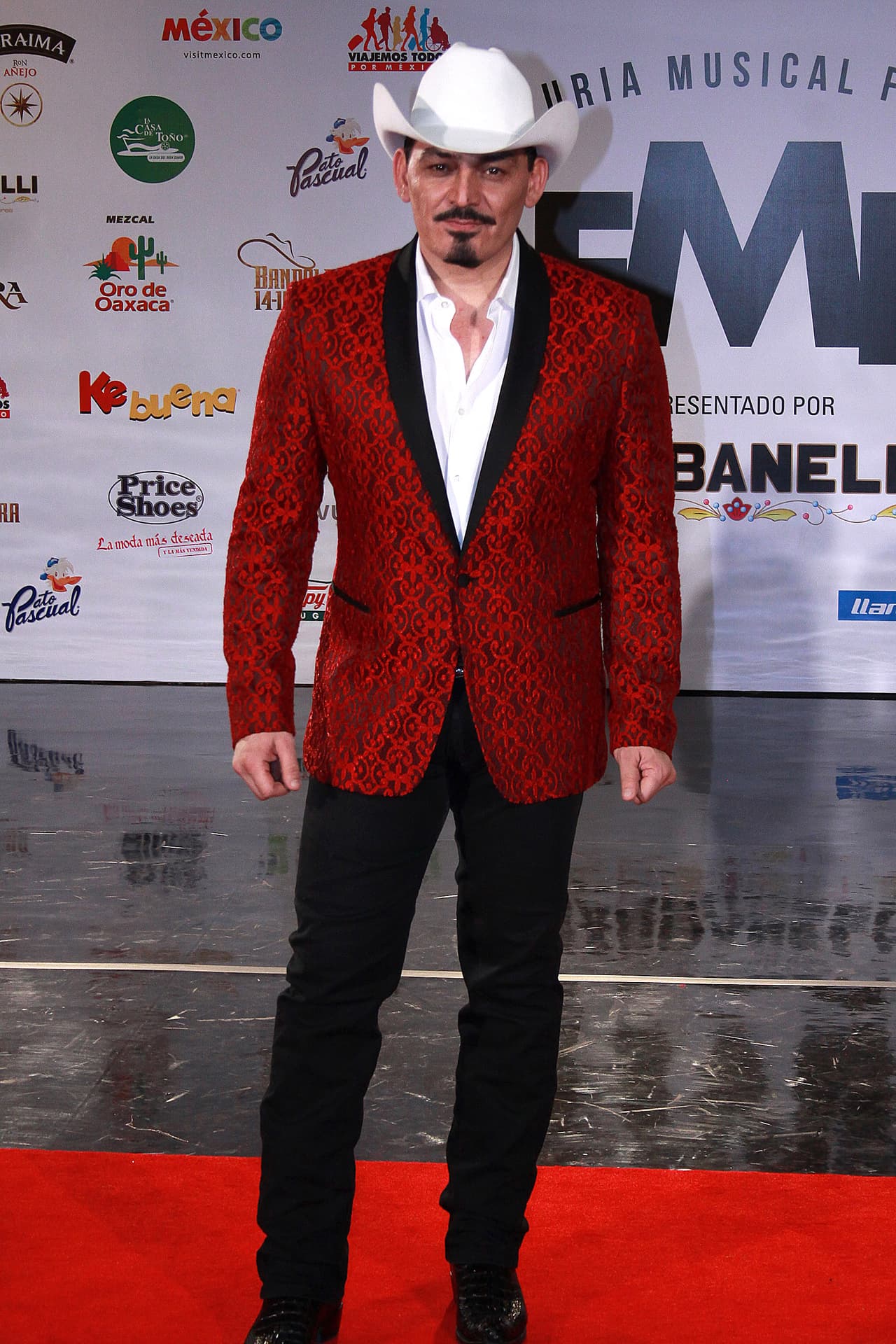 <b>José Manuel Figueroa</b> recibió, recientemente, muchas críticas por haber accedido a cantar en la boda de la hija de 'El Chapo' Guzmán.