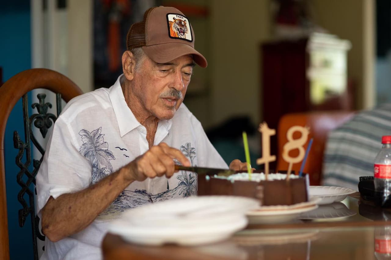García también detalló que llegó a meditar en “varias maneras” de acabar con su existencia. 
<br>