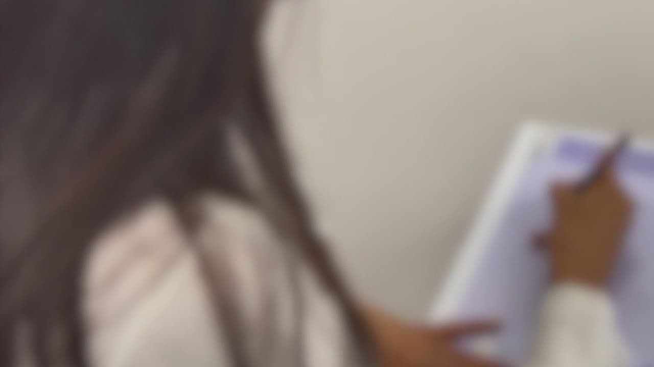 “Me dijo que iba a llamar a ICE”: mujeres callan violencia doméstica por temor a deportaciones