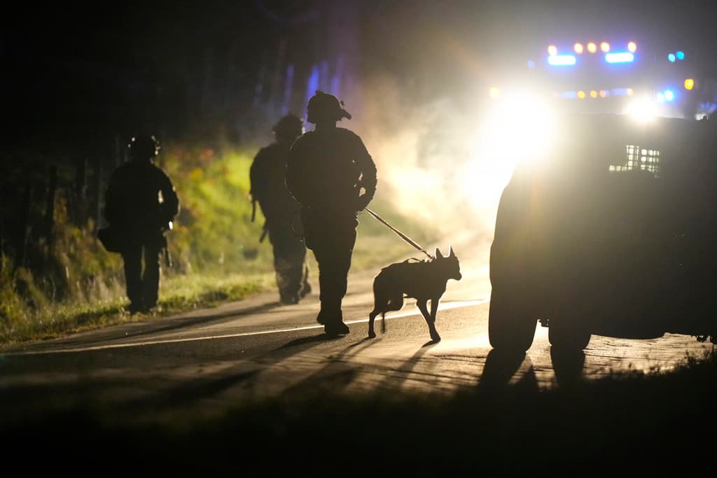 El atacante que mató a 18 personas en Maine seguía vivo mientras la policía hacía una frenética cacería