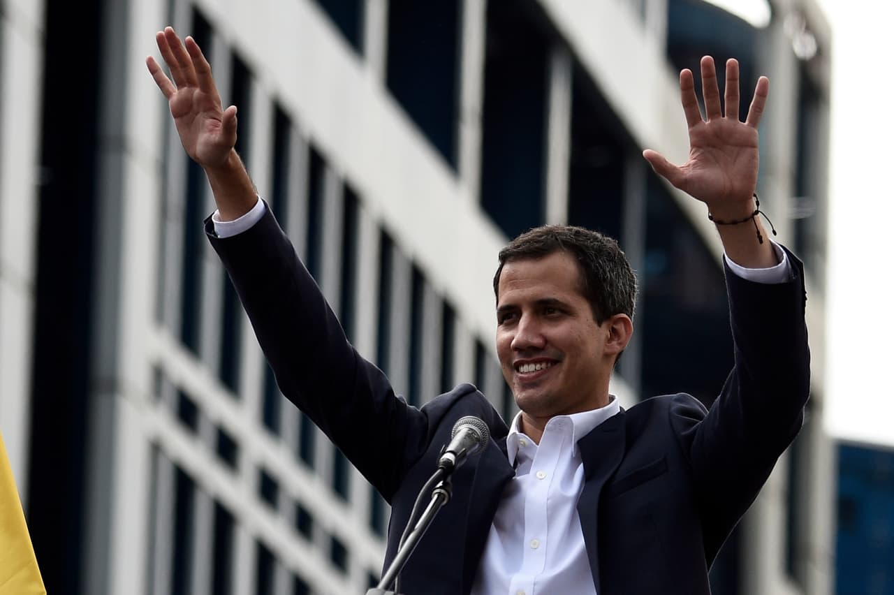 El político aseguró que se prepara para entregar la ley de amnistía y para aceptar una ayuda humanitaria internacional que mitigue la crisis.