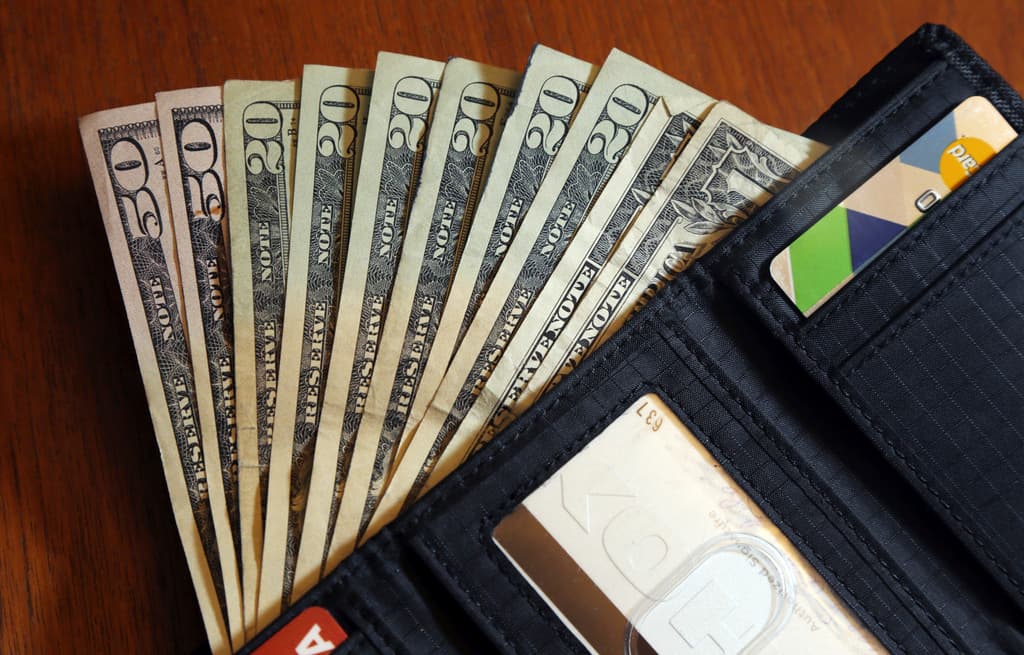 ¿Te preocupa el dinero que tienes en tu plan de retiro 401(k)? Estos consejos de expertos pueden aliviarte