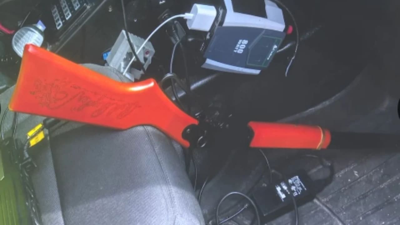 Tiroteo policial en centro comercial deja a un hombre herido: portaba un rifle de aire con apariencia real