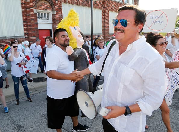 LULAC convoca a marcha en respuesta a tiroteo contra latinos en El Paso