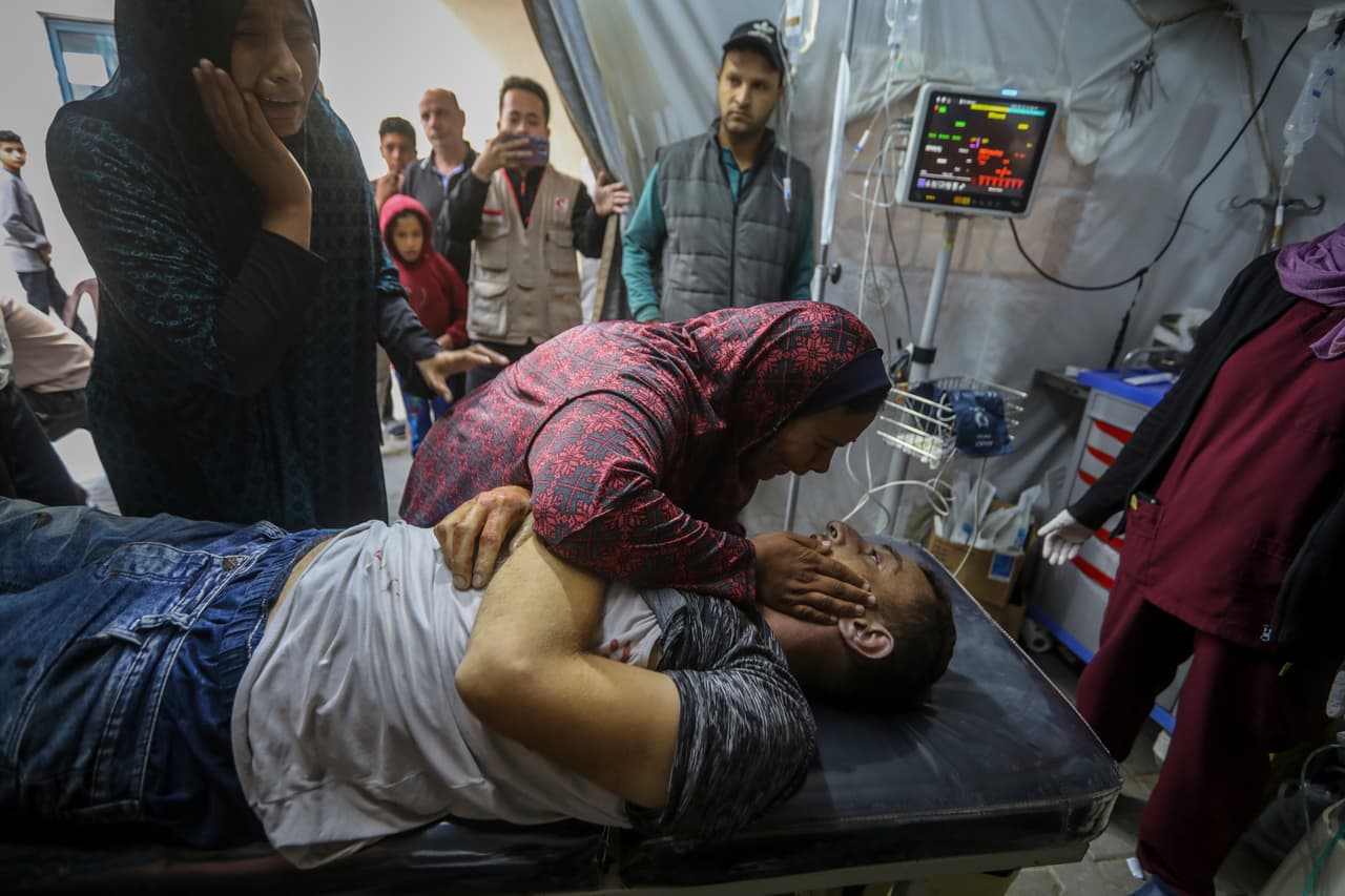 Israel ordena nuevas evacuaciones en Rafah y sigue bombardeando el sur de Gaza