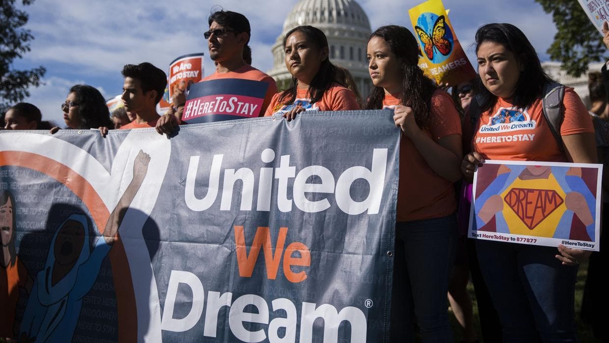 Trump le pide a la Corte Suprema que acabe de una vez con DACA y habla de un posible pacto en el Congreso