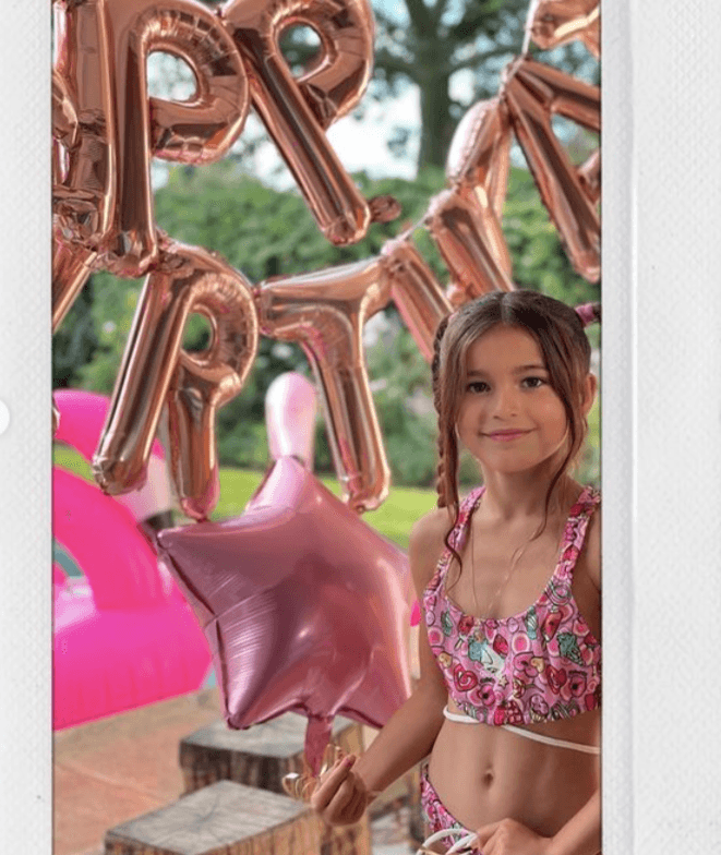 Por su parte, 
<a href="https://www.univision.com/famosos/aaron-diaz-celebra-que-hace-7-anos-recibio-un-angel-real-en-la-tierra-fotos">Erin festejó el 27 de febrero</a> su octavo cumpleaños disfrutando del sol y el agua en compañía de su familia y amigos.