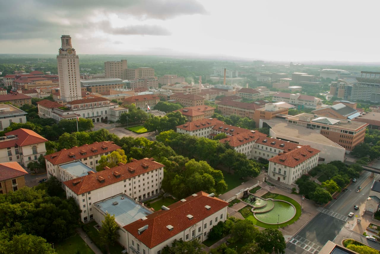 Universidad de Texas prohibe el acceso a Tik Tok