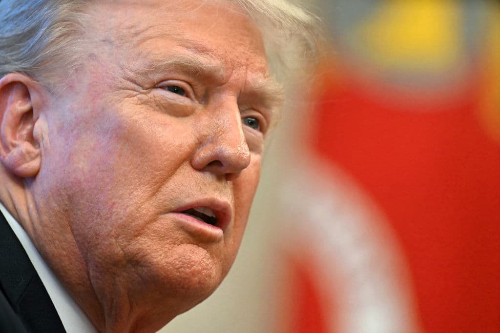 En su afán de resolver problemas internacionales, Trump se topa con algunos creados por él mismo