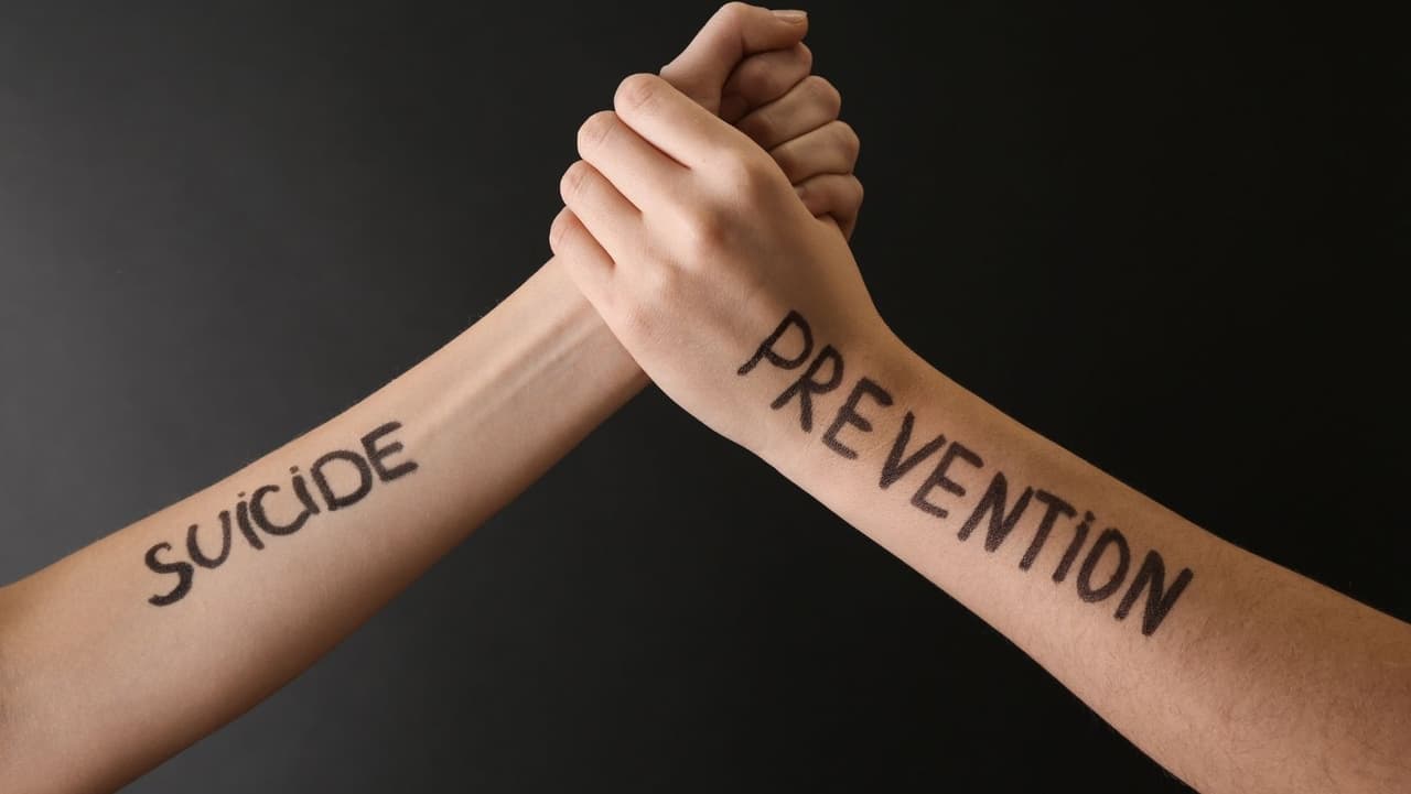 <b>• Ley de Shawn</b>: Un foro de chat en línea que contribuyó al suicidio de una mujer en un municipio de Newberry, condado de York, dio lugar a una nueva ley para fortalecer las penas contra los condenados por lo que la patrocinadora del proyecto de ley, la representante Dawn Keefer, republicana por York, llamó “ asesinato por poder".
<br>
<br>