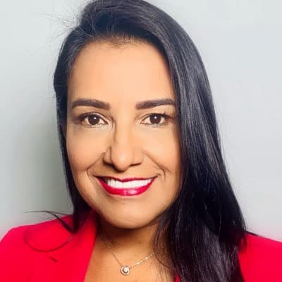 Paula Diaz