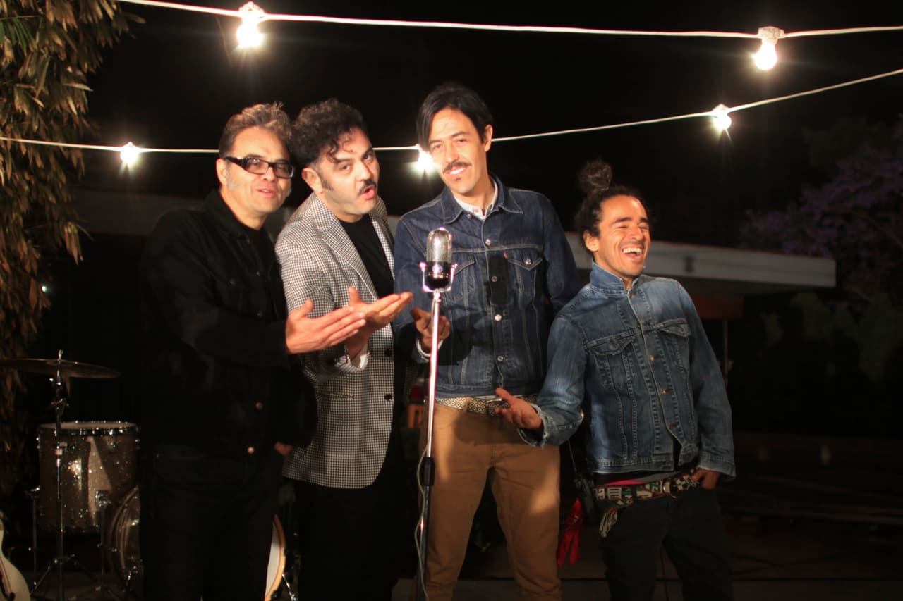 Café Tacvba opta al Mejor Álbum de Música Alternativa por Jei Beibi.