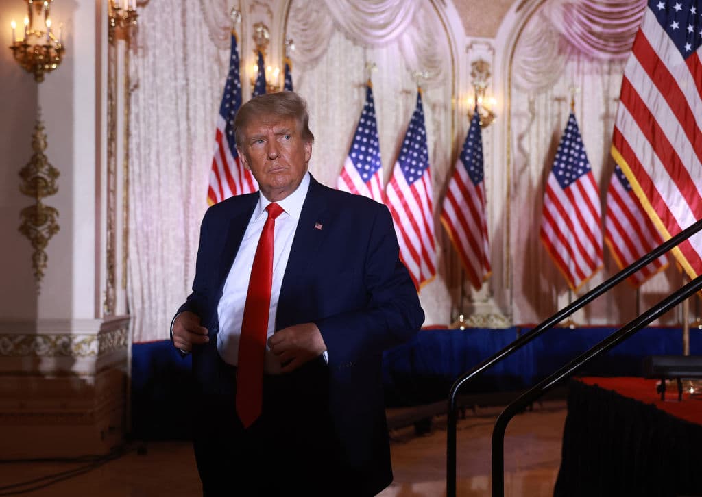 Después de que Donald Trump anunciara su 
<a href="https://www.univision.com/noticias/politica/donald-trump-postula-presidencia-estados-unidos-tercera-vez-consecutiva">candidatura presidencial para 2024</a>, a más de 6 meses antes del inició de la temporada regular de anuncios presidenciales, vale la pena explorar el posible grupo de precandidatos que podría encontrar en su camino.
<br>
<br>Esta plantilla, al igual que en 2016, probablemente será numerosa y luego de los señalamientos culpando a Trump por la 
<a href="https://www.univision.com/noticias/politica/medio-termino-nota-de-take-aways-elecciones">debacle republicana las elecciones de mitad de término</a>, no es descabellado predecir una feroz campaña electoral, generosa en acusaciones y recriminaciones, y gracias a la presencia del expresidente, llena también de sobrenombres e insultos.