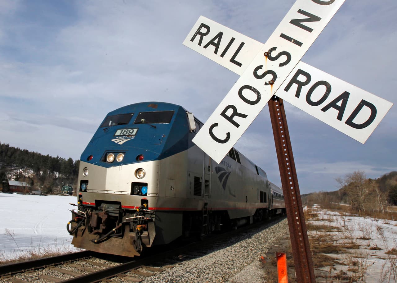 Biden anuncia principio de acuerdo para evitar la huelga ferroviaria que amenazaba la economía