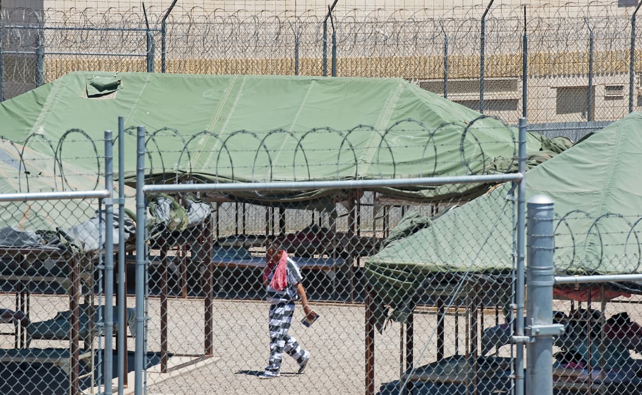 Despite the high heat of Arizona, Arpaio forced detainees to live under tents. He boasted that he instituted the first female chain gangs.