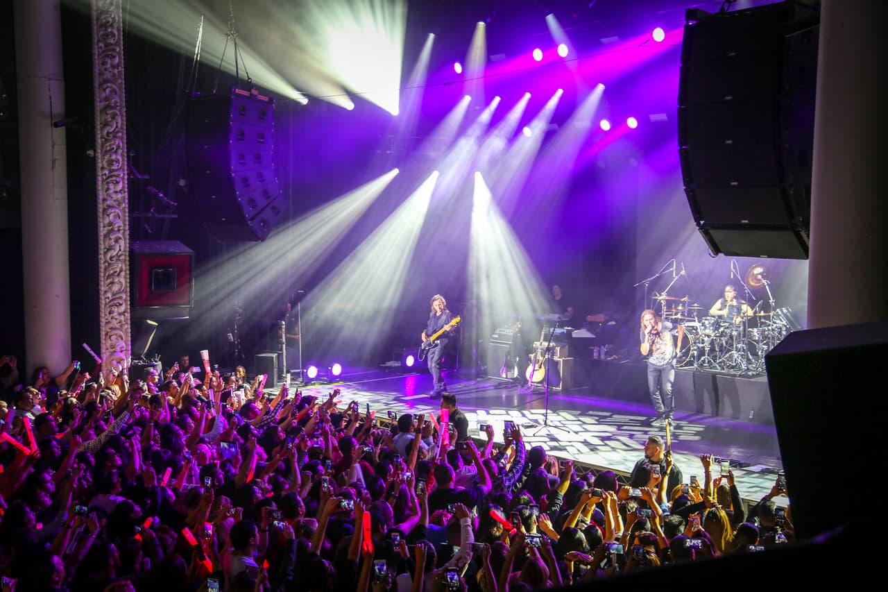 La banda de rock Maná recibió este 10 de febrero su estrella en el Paseo de la Fama de Hollywood y para celebrar, ofreció un concierto privado solo para los radio escuchas de K-Love 107.5 FM