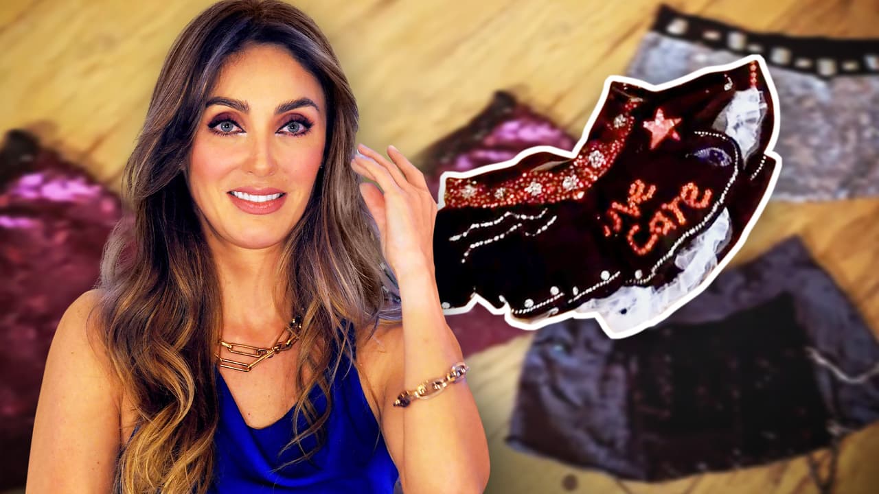 El vestuario de Anahí en RBD apareció en el lugar menos esperado: "¡Devuélvemelas, son mías!"