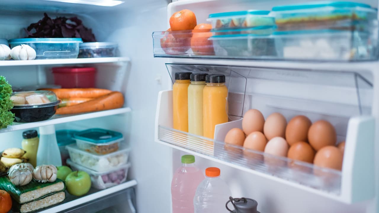 Guía rápida para acomodar tu refrigerador y conservar mejor los alimentos, ¡definitivamente!