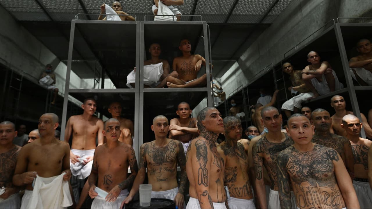 Condena a un líder de la MS-13 por dos asesinatos en la prisión Beaumont no incluye deportación
