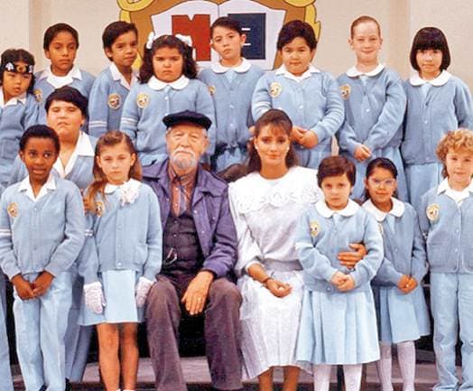 Pero su imagen de maestra quedó para la posteridad con los proyectos musicales, obras de teatro y películas en las que también hizo ese papel.
