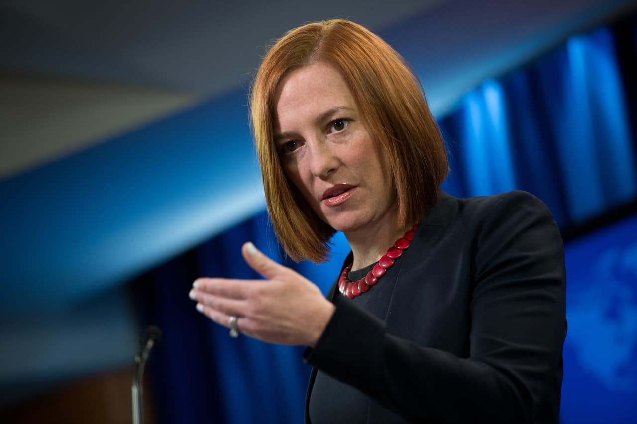 <b>Secretaria de Prensa: Jen Psaki.</b> Ocupó varios puestos en el equipo de comunicaciones de Obama, entre ellos fue directora de comunicaciones de la Casa Blanca entre 2015 y 2017 y fue portavoz del Departamento de Estado.