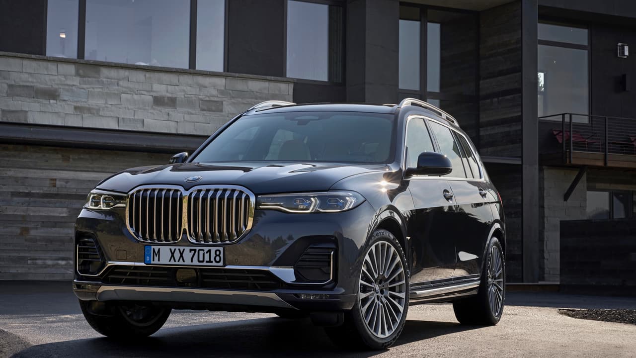 Las primeras unidades de la BMW X7 2020 comenzarán a llegar a los concesionarios de BMW en Estados Unidos a partir de 
<b>marzo de 2019,</b> pero los interesados podrán a comenzar a ordenar sus vehículos este mismo mes.