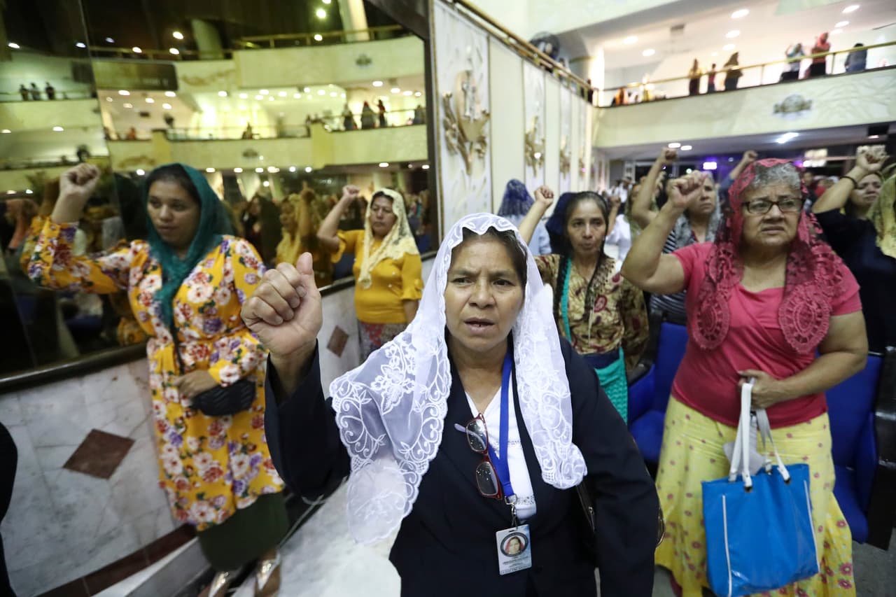 El procurador señaló que García –junto a por lo menos tres cómplices– presuntamente cometió los delitos entre 2015 y 2018 usando su posición de poder como líder de la iglesia La Luz del Mundo, que 
<b>afirma tener millones de seguidores y 15,000 templos en 58 países.</b>